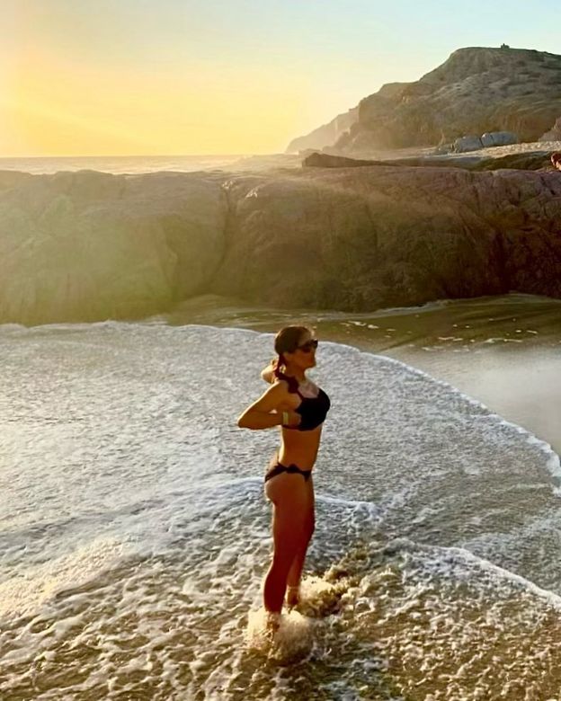 Letnia Salma Hayek Zn W Zachwyca Pokaza A Zdj Cie W Bikini Pudelek