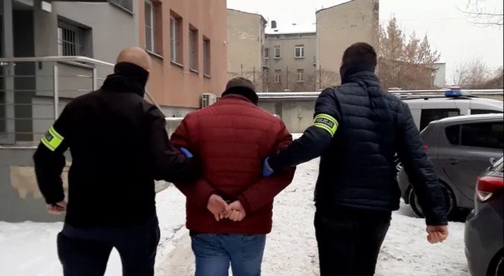 Śląskie Fałszywi policjanci wpadli w ręce prawdziwych Gang oszustów