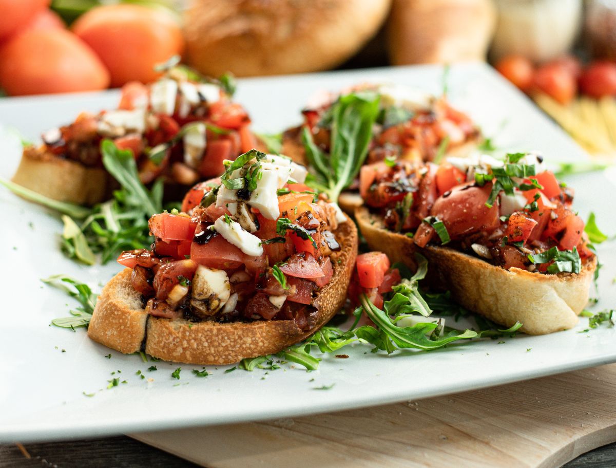 Bruschetta z pieczoną dynią papryką pesto i serem Przepis WP Kuchnia