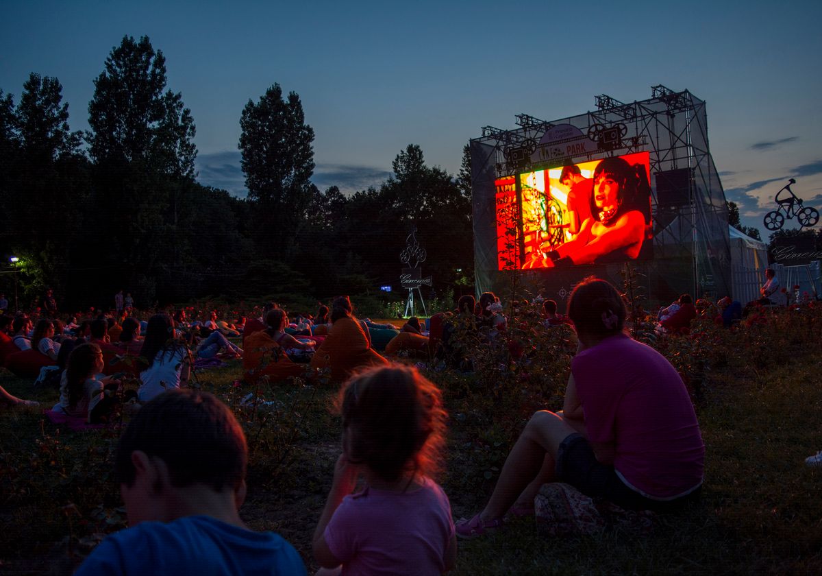 Kino Letnie Warszawa Co Gdzie I Kiedy Czyli Repertuar Na