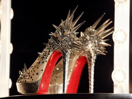 Louboutin Przegra Walk O Czerwone Podeszwy Wp Kobieta