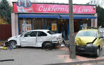 Bmw Wjecha O Na Chodnik Zgin O Pieszych Wp Wiadomo Ci