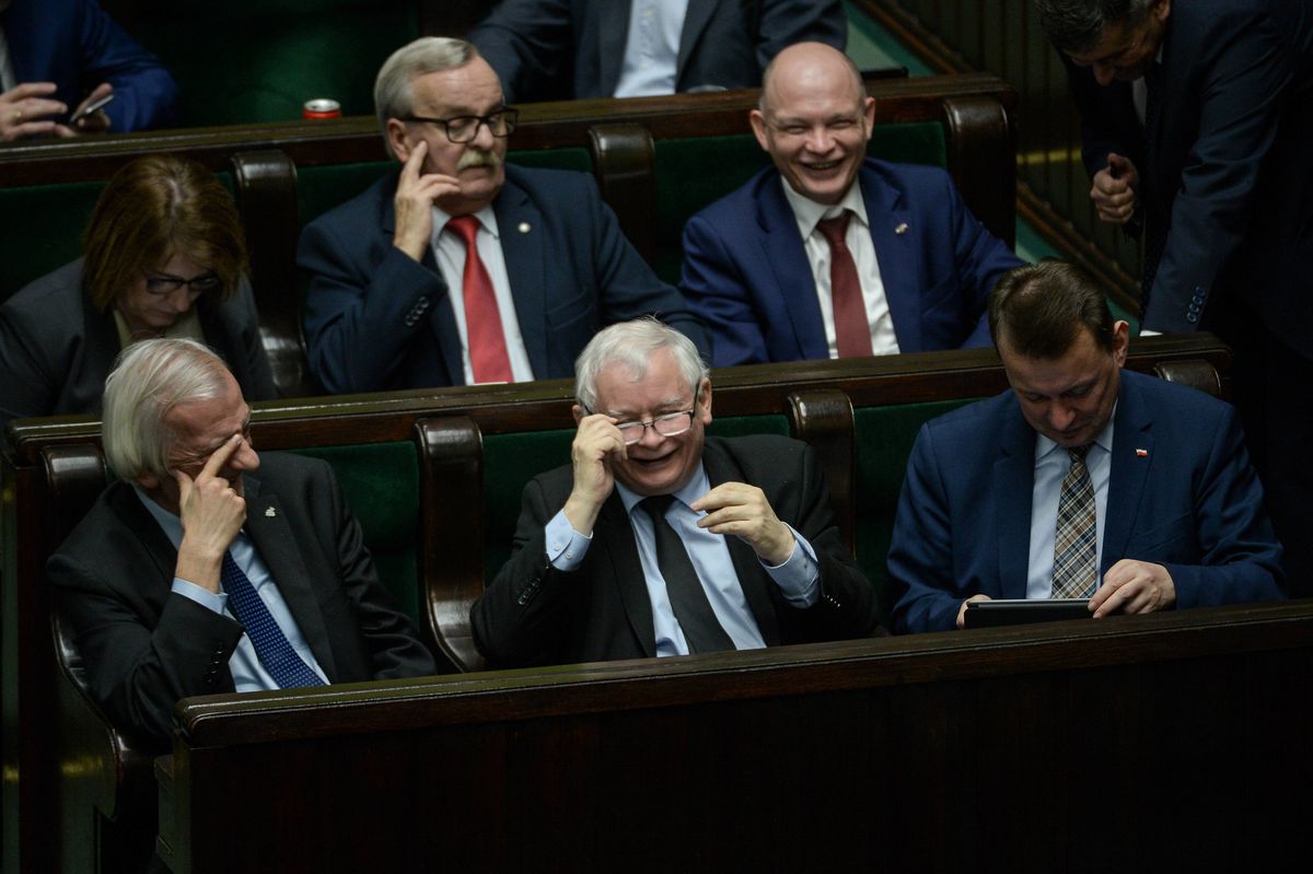 PiS traci PO zyskuje Nowy sondaż mówi co innego WP Wiadomości