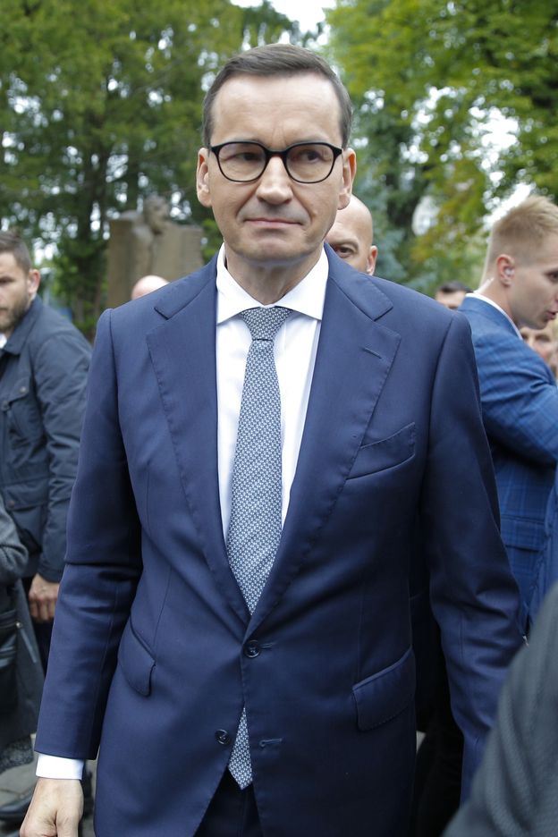 Mateusz Morawiecki Mia Wypadek Znane S Okoliczno Ci Pudelek