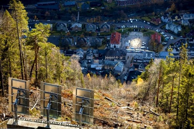 Rjukan - mroczne miasteczko, które rozświetlono za pomocą luster