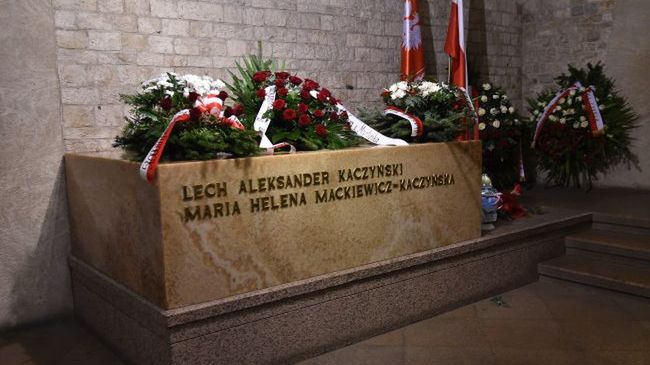 Sarkofag Lecha i Marii Kaczyńskich