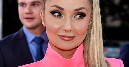 Cleo zdradziła sposób na ból gardła. Lekarze go odradzają, ale jej pomaga