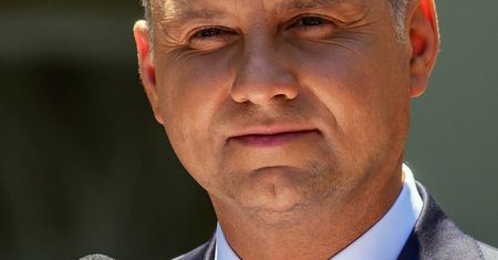 Koronawirus w Polsce, a poseł PiS zrobił imprezę na 250 osób. Naraził zdrowie prezydenta