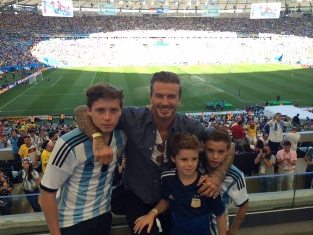 David Beckham

Fotografia: screen z Facebook.com