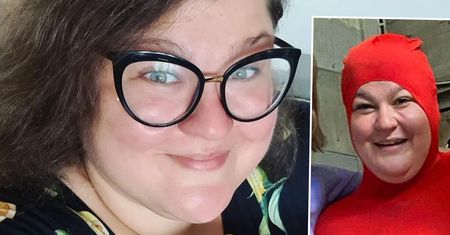 Dominika Gwit wbiła się w jednoczęściowy, obcisły strój. Nieco oryginalnie, ale dzięki temu idealnie widać jej ciążowe kształty