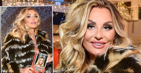 Dagmara Kaźmierska promowała książkę o pobycie w więzieniu. W cętkach wyglądała jak "Catwoman"! Tylko ona mogła sobie pozwolić na taki look