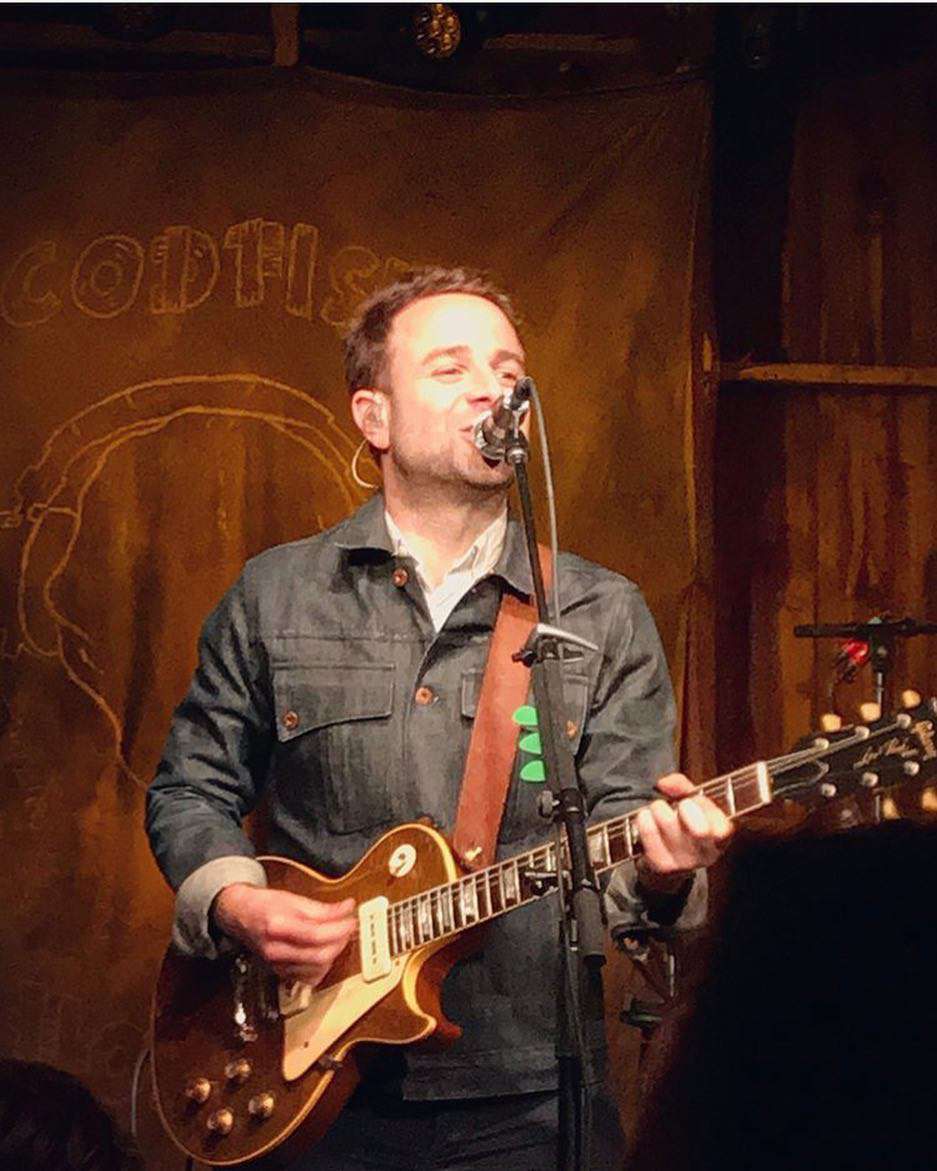 Taylor Goldsmith – mąż Mandy Moore