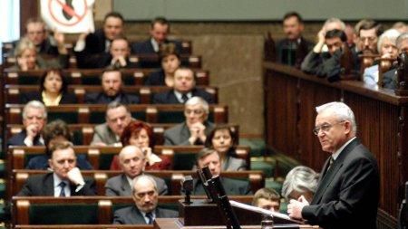 Premier w Sejmie (fot. PAP/Radek Pietruszka)