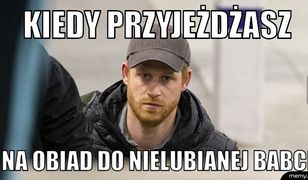 Książę Harry wylądował w Wielkiej Brytanii. Mina mówi więcej niż tysiąc memów