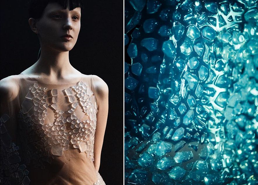 Sukienka z kropel wody. Zobacz najnowszy hit