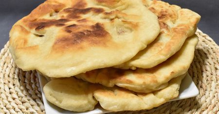 Żaden podpłomyk, żadna tortilla. Te chlebki zrobią furorę na każdej imprezie