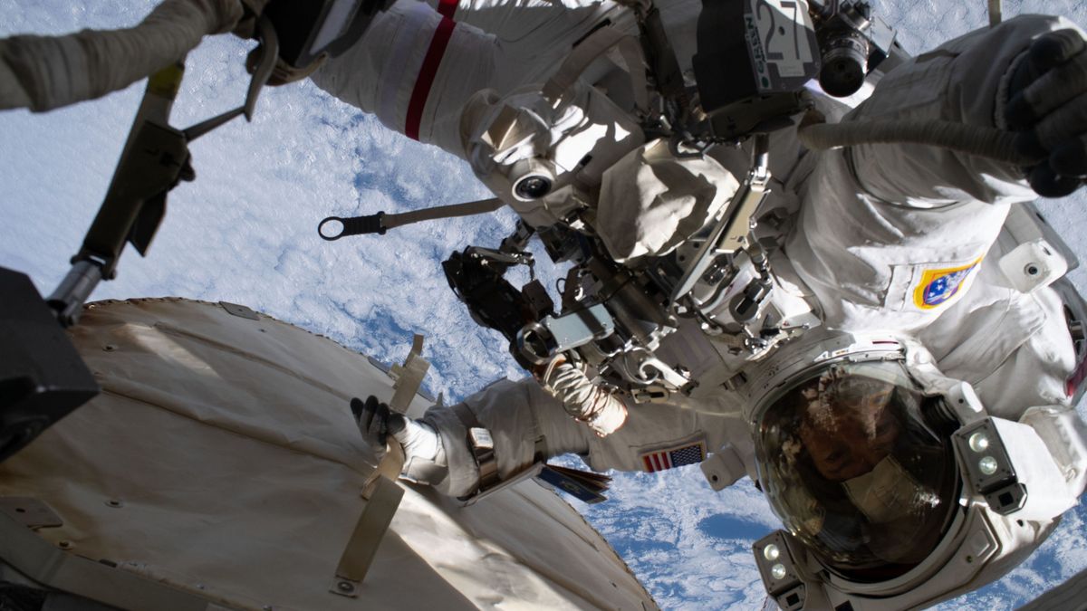 NASA szuka astronautów