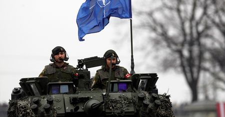 Burza wokół NATO. Sojusz wcale nie zapewnia bezpieczeństwa członkom?