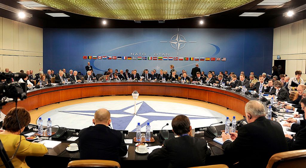 Problem w NATO. Amerykanie znów podejrzliwi wobec UE