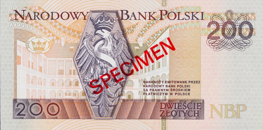 Czy na rewersie 200 zł orzeł leży w trumnie?