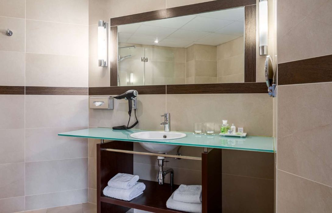 NH Atlanta – hotel w Rotterdamie, w którym odpoczywa w czasie Eurowizji Rafał Brzozowski