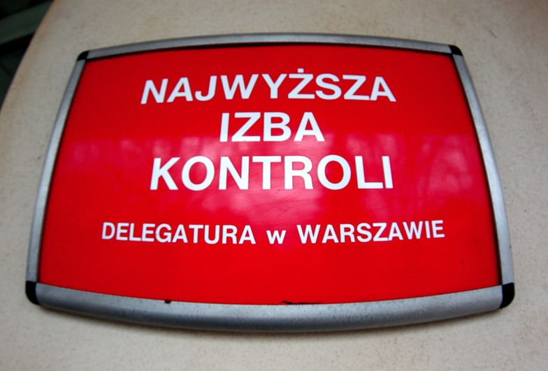 NIK ujawniła, że w latach 2011-2017 w kontrolowanych spółkach z pracą pożegnało się 1295 dyrektorów.