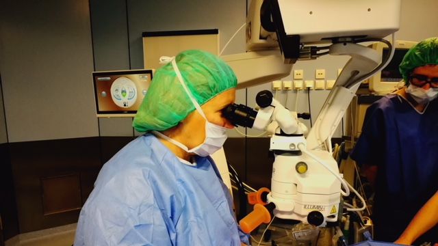 Zaćma nieleczona przez lata może doprowadzić do utraty wzroku. 