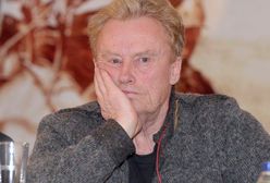 Olbrychski przeprasza za papierosy. Czy Ojciec Święty mu wybaczy?