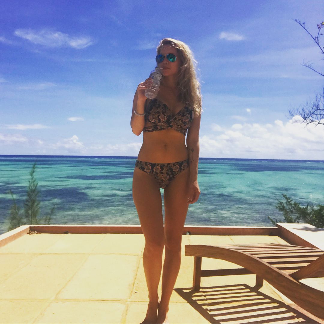 Julia Oleś w bikini