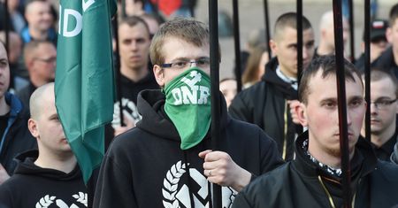 ONR świętował w Stoczni Gdańskiej. "Czy o takie wartości Polacy walczyli?"