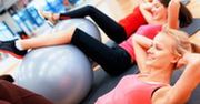 Fit ball, czyli trening z piłką. Dla kogo jest przeznaczony?
