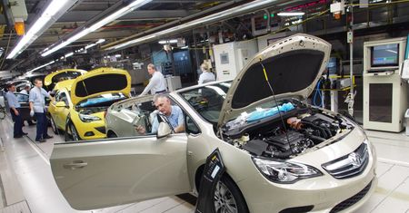 Opel w Gliwicach zwolni 180 osób. W zamian kilkanaście pensji odprawy