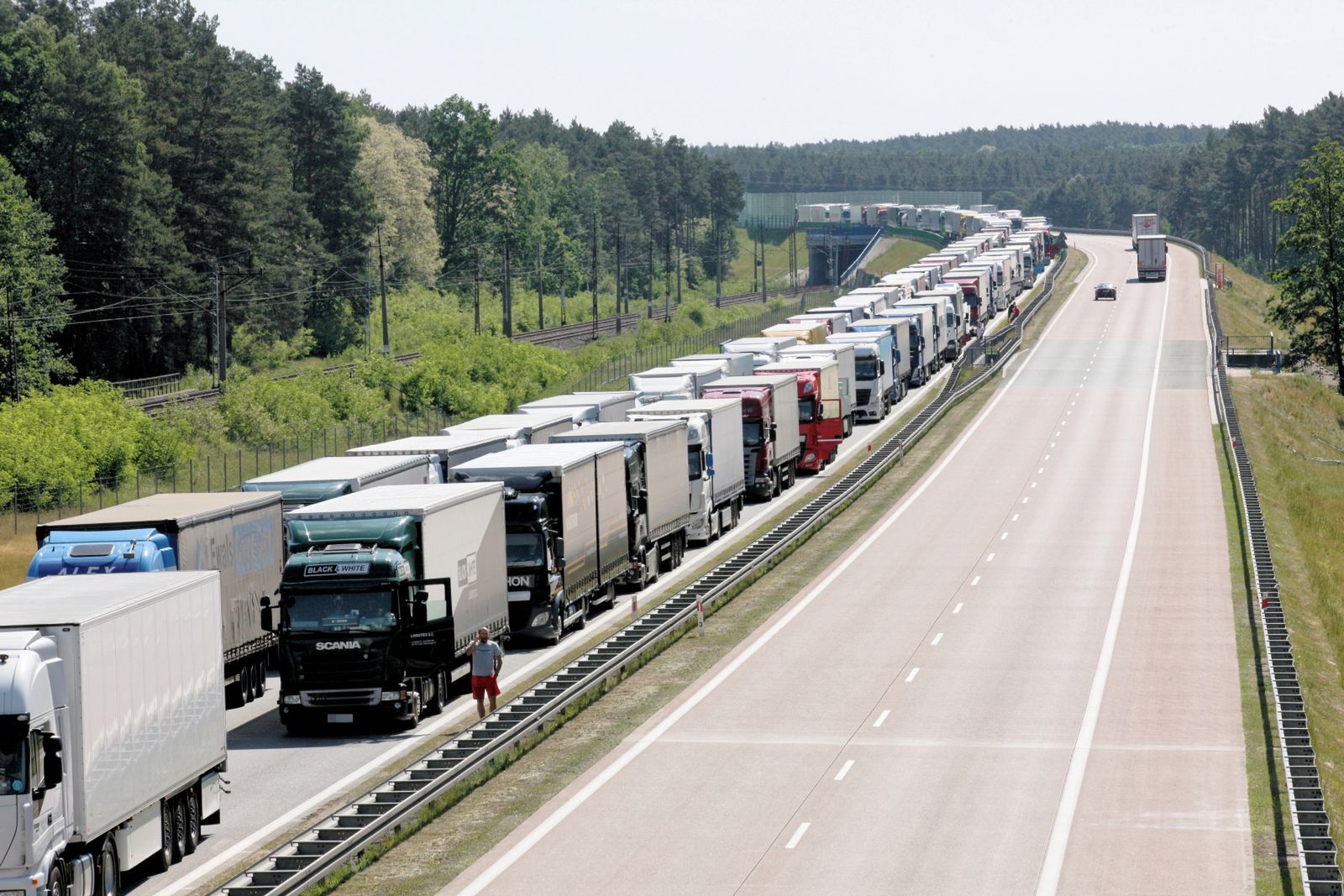 Korek spowodował wzmożony ruch ciężarówek