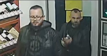 Rzeszów. Atak nożownika. Policja publikuje wizerunki podejrzewanych