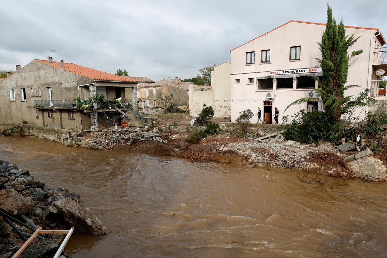 Francja: rekordowe powodzie na południu. 13 ofiar śmiertelnych