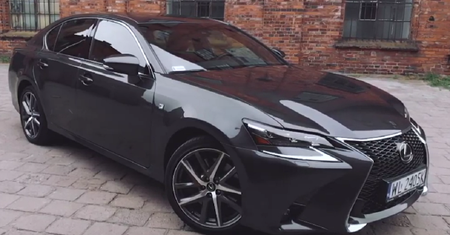 Sportowy Lexus na miesiąc. Tak firma nagradza swoich pracowników