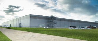 Volkswagen nie zapłacił wykonawcy hali, a ten swoim podwykonawcom. W poniedziałek pikieta pod siedzibą niemieckiej firmy