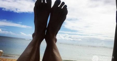 Hollywoodzka gwiazda pokazała swoje nogi na Instagramie. Fani byli bezlitośni: brzydkie, stare, pomarszczone