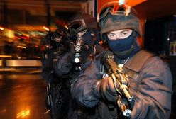 Wojna w służbach? ABW kontra policja, minister nabrał wody w usta