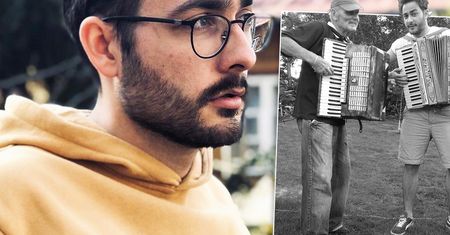 Ojciec Adama Strycharczuka nie żyje. Grał u Barei. Historia ich znajomości jest jak z filmu