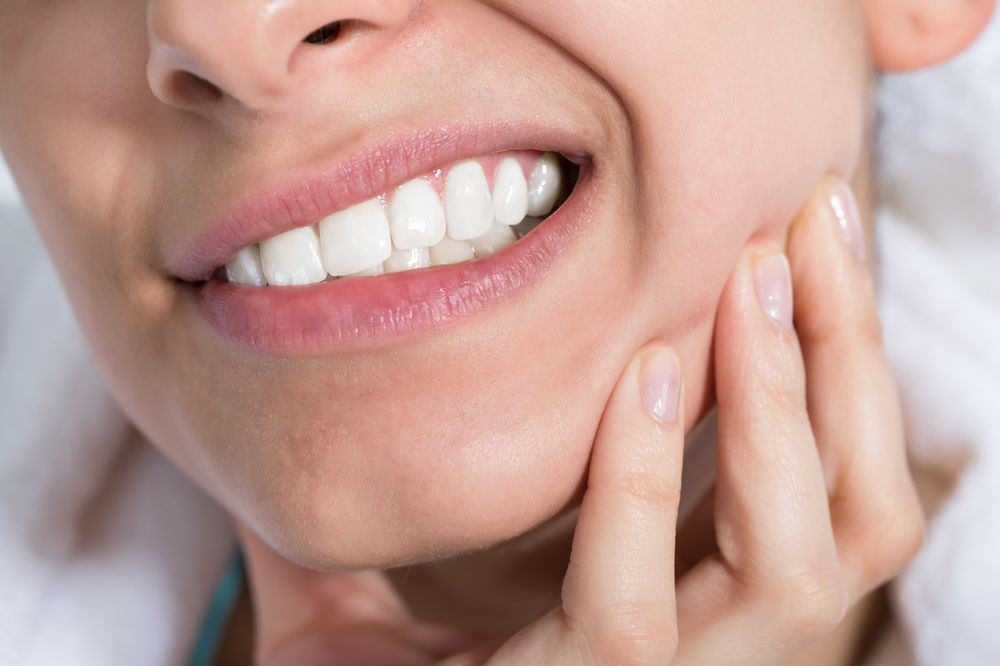 Bolesny problem w jamie ustnej. Jak radzić sobie z aftami?