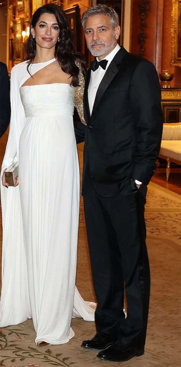 Amal Clooney i George Clooney na przyjęciu księcia Karola w pałacu Buckingham