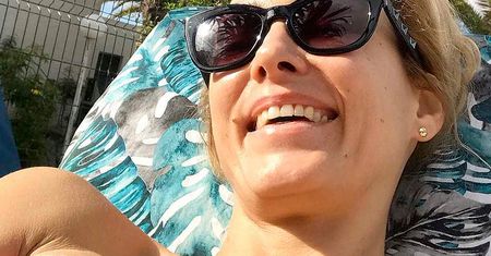 Seksowna Anna Kalczyńska pokazała pierwsze rozebrane zdjęcie z wakacji! Na ten moment czekali wszyscy internauci!