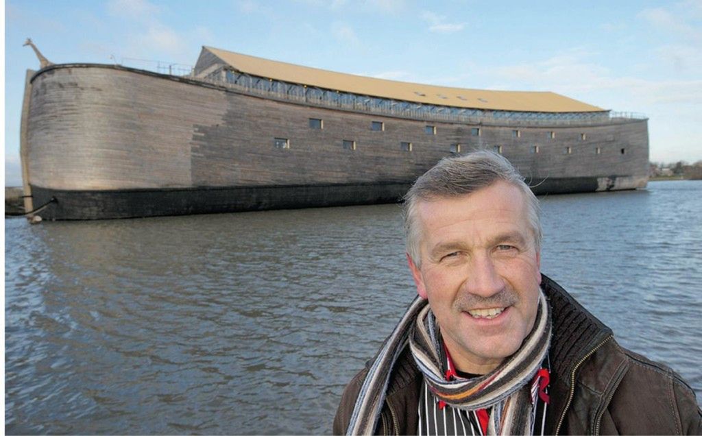 Holender zbudował replikę Arki Noego. Teraz planuje popłynąć nią do Izraela