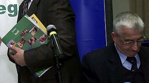 Minister rolnictwa Adam Tański (z prawej) i prezes Agencji Rynku Rolnego Leszek Pazura