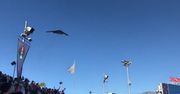 Spektakularny widok. B-2 Spirit przeleciał tuż nad stadionem