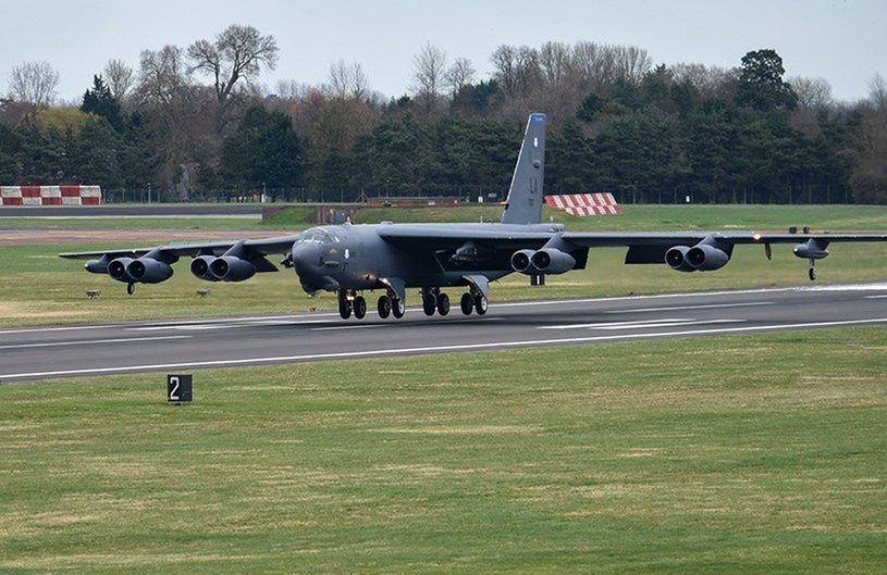 Gigantyczny bombowiec B-52 ćwiczył nad Polską