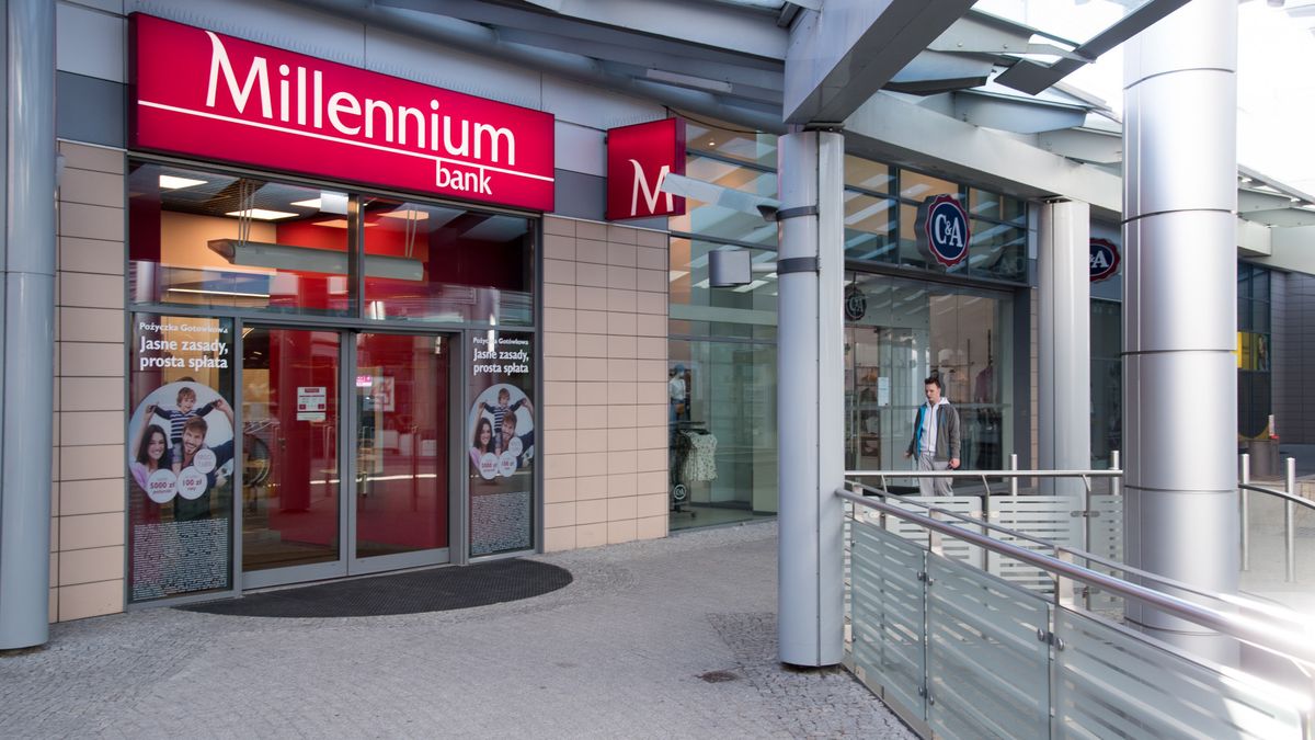 Banki proszą, by klienci wszystkie sprawy realizowali przez internet