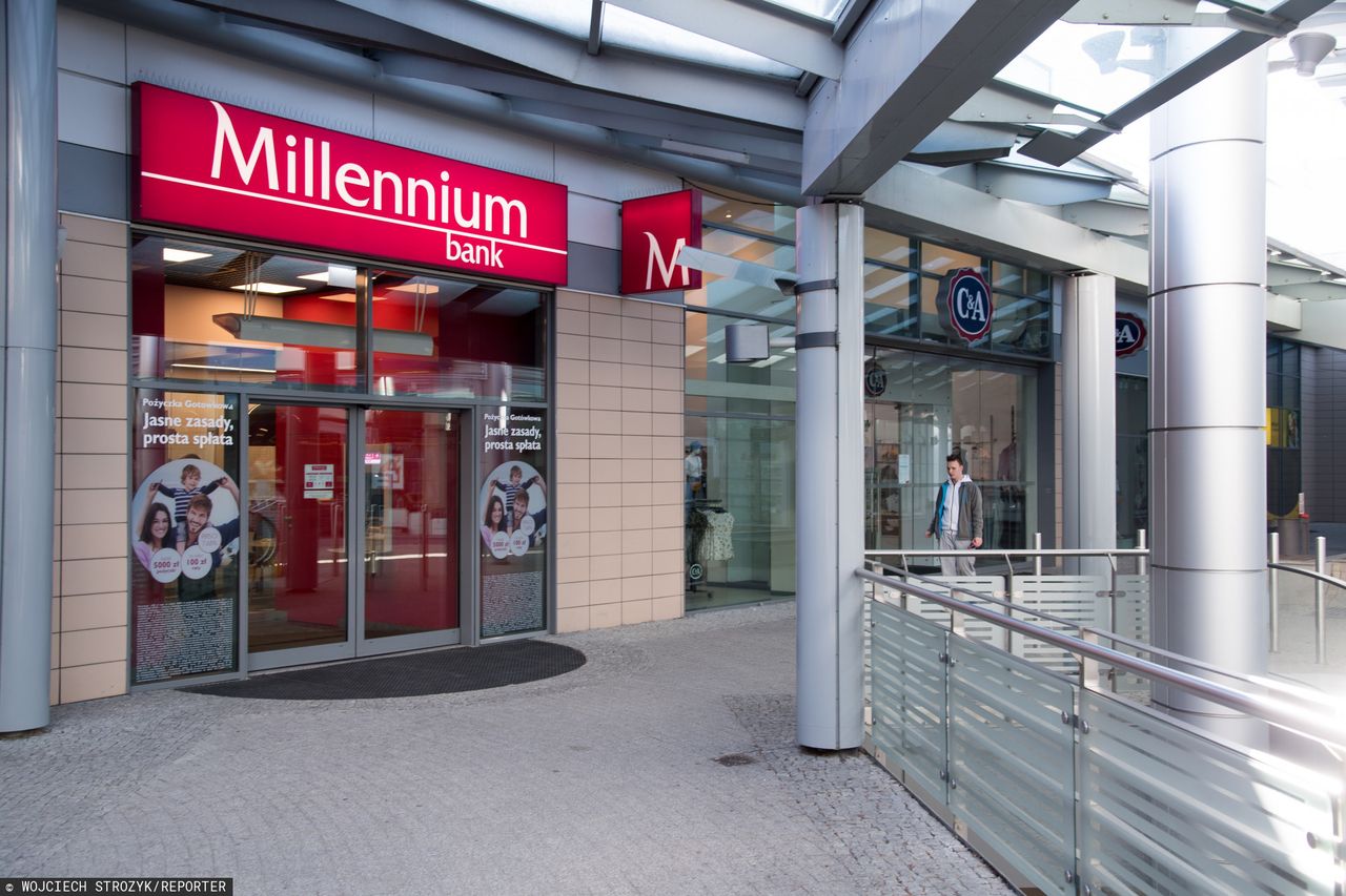 Wakacje kredytowe. Prawie 600 tys. wniosków o ulżenie kredytobiorcom 