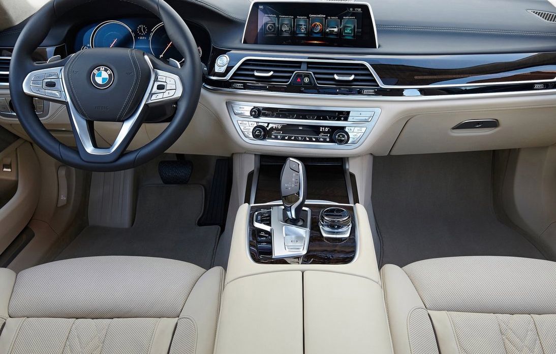 Do BOR-u trafi 20 najnowszych BMW Serii 7